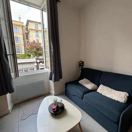 Appartamento 1 Bedroom Flat In Heart Of Nizza