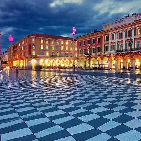 Appartamento 1 Bedroom Flat In Heart Of